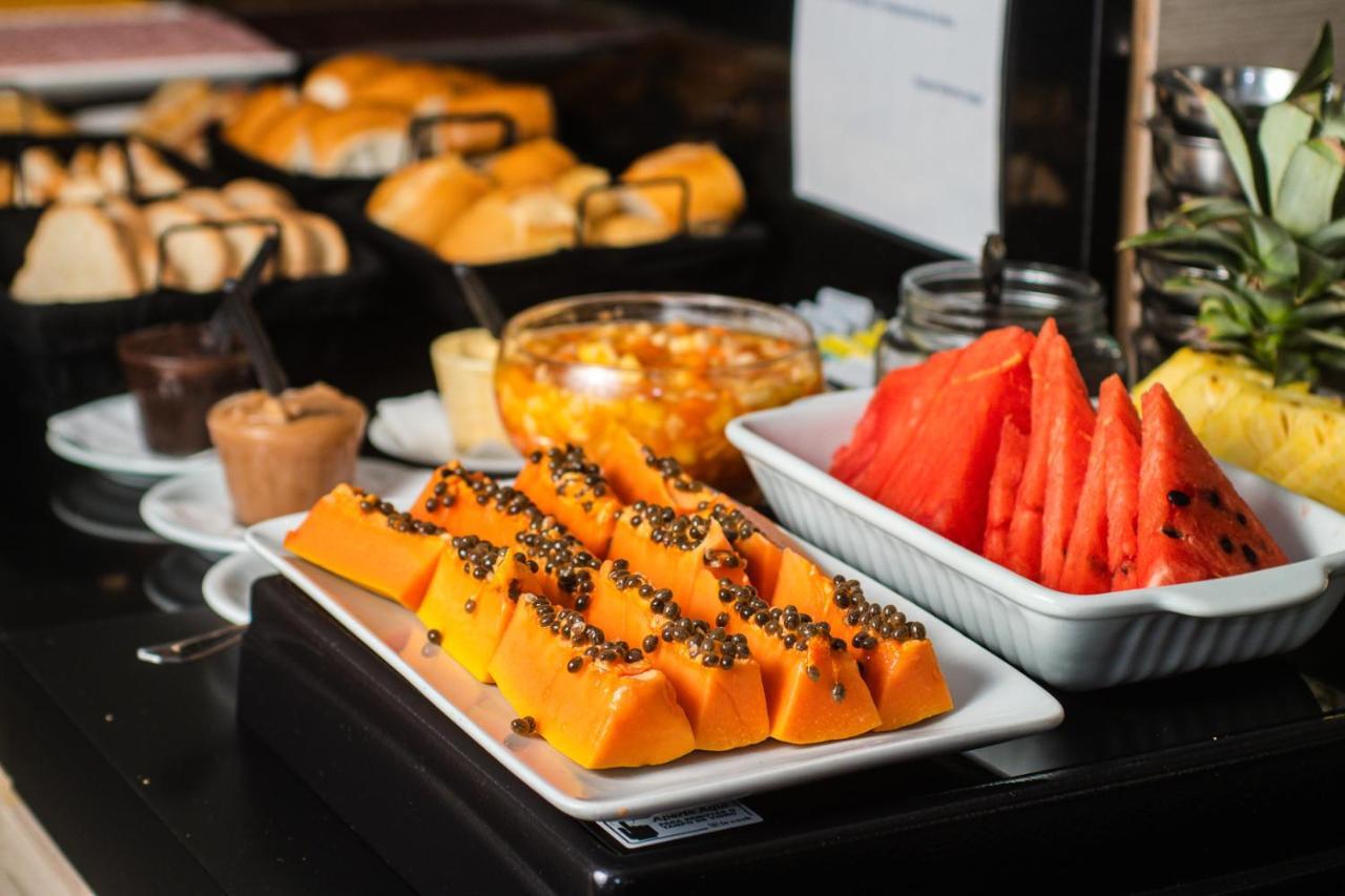 Hotel Valerim Itajai / Navegantes 외부 사진