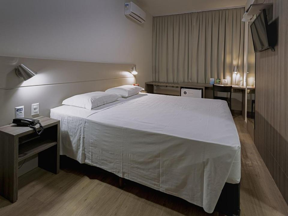 Hotel Valerim Itajai / Navegantes 외부 사진