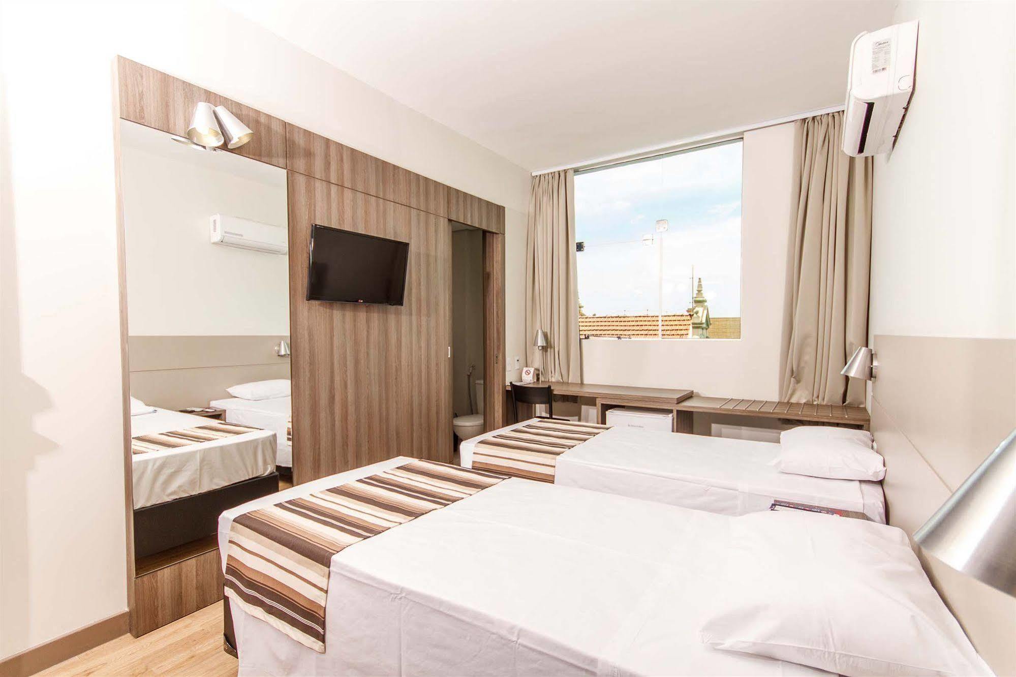 Hotel Valerim Itajai / Navegantes 외부 사진