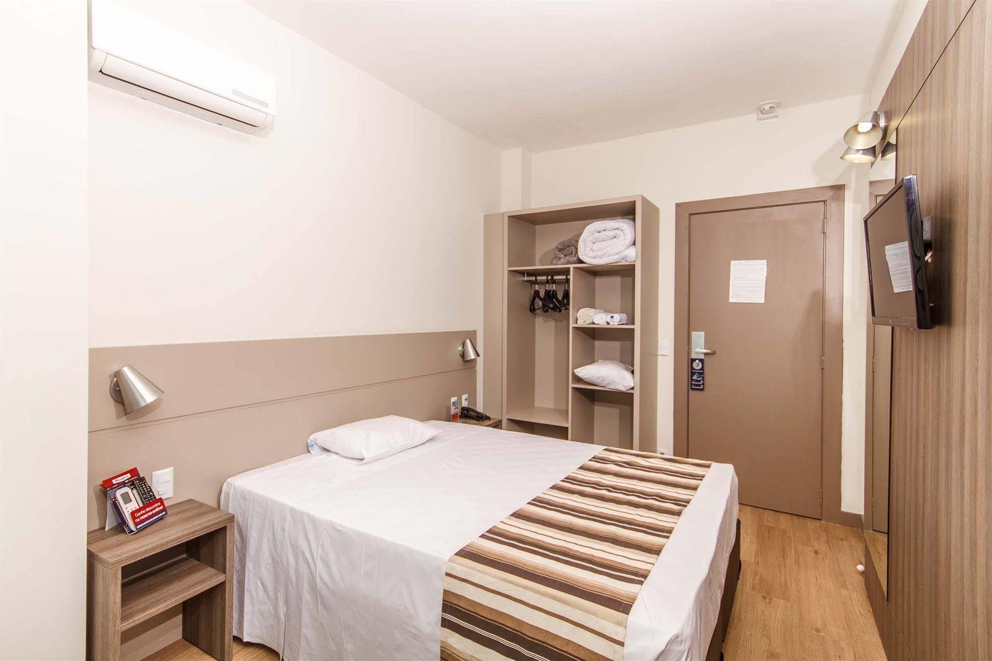 Hotel Valerim Itajai / Navegantes 외부 사진