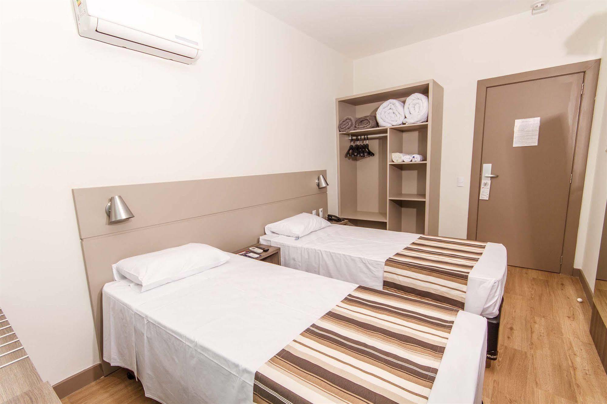 Hotel Valerim Itajai / Navegantes 외부 사진