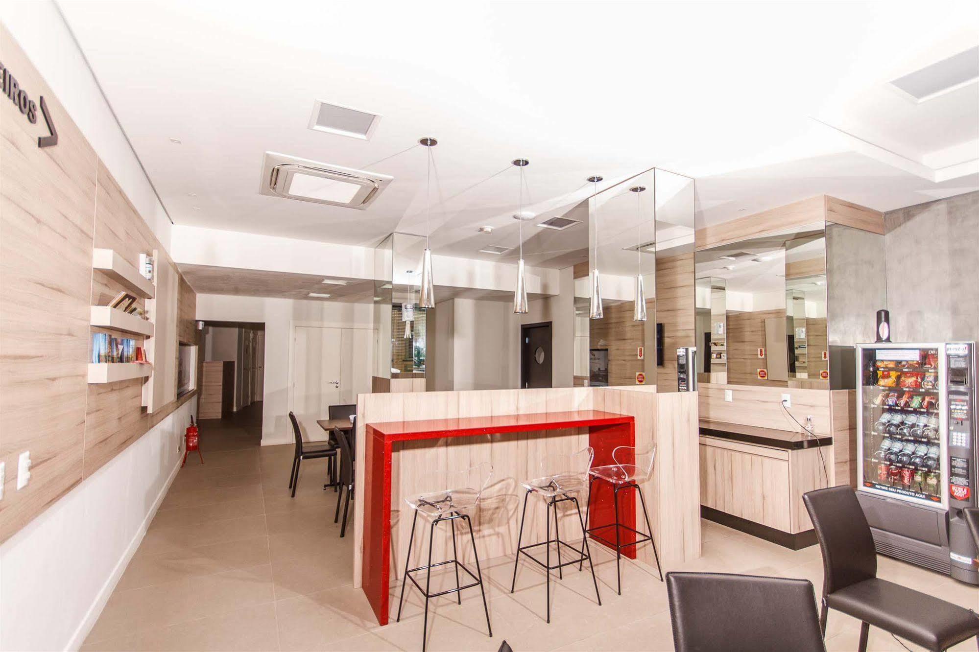 Hotel Valerim Itajai / Navegantes 외부 사진