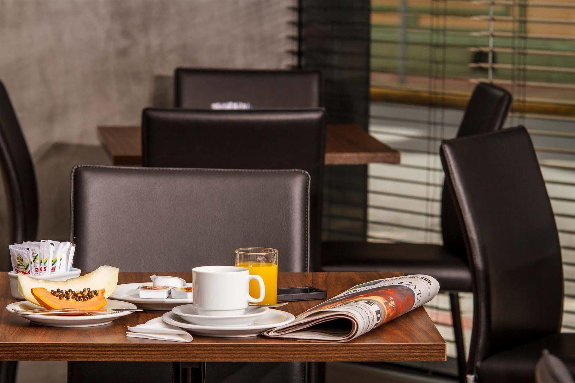 Hotel Valerim Itajai / Navegantes 외부 사진
